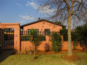 3 Bed House in Eldorado Park