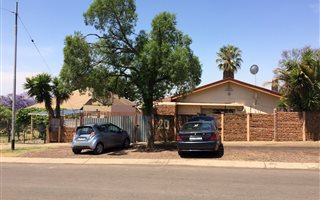 1 Bedroom Flat in Proclamation Hill