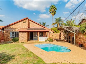 3 Bed Duet in Faerie Glen
