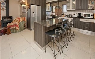 4 Bedroom House in Wellington Central