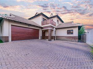 3 Bed House in Kyalami