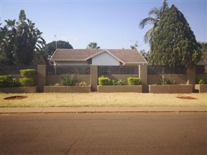 3 Bed House in Chantelle