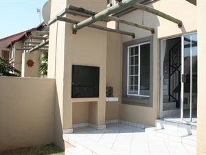 2 Bed Townhouse in Edenglen