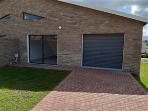 2 Bed House in Klein Brak River