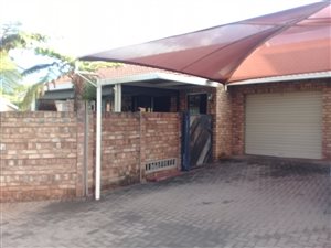 2 Bed Townhouse in Dorandia
