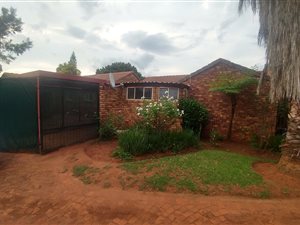 2 Bed Simplex in Karen Park