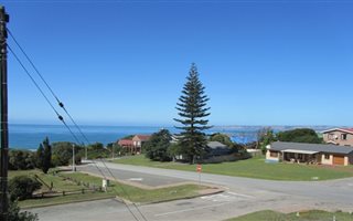 3 Bedroom House in Reebok
