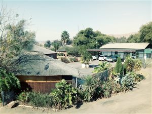 10 Bed House in Zandfontein AH