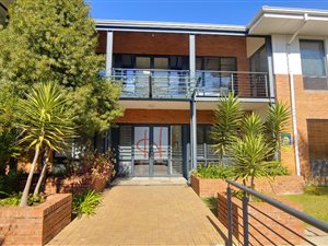 243 m² Commercial space in Bryanston