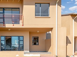 3 Bed Apartment in Jackal Creek Golf Estate