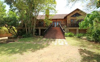 4 Bedroom House in White River Country Estate