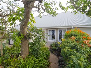 2 Bed House in Caledon Estate