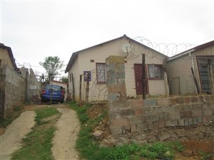2 Bed House in Trenance Manor