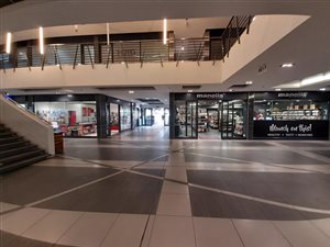 77 m² Retail Space in Dawncliffe
