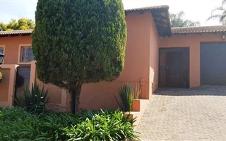 2 Bedroom Townhouse in Sterrewag