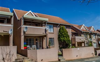 3 Bedroom Apartment in Radiokop