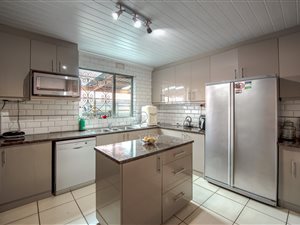 4 Bed House in Ruyterwacht