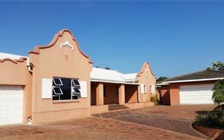 3 Bedroom House in Amanzimtoti