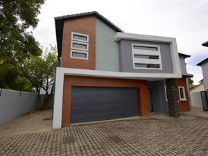 4 Bed House in Lynnwood