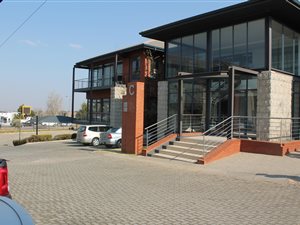 256 m² Commercial space in Meyersdal