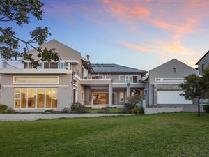 5 Bed House in Waterfall Country Estate