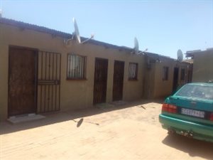 2 Bed House in Springs Central