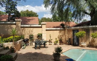 2 Bedroom House in Craighall