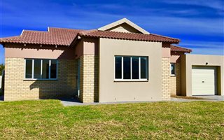 3 Bedroom House in Pacaltsdorp