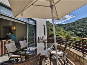 3 Bed Apartment in Herolds Bay
