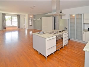 2 Bed Apartment in Oaklands
