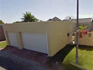 3 Bedroom House in Blouberg Sands