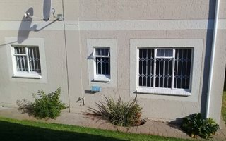 2 Bedroom Apartment in Sterrewag