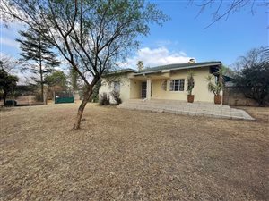 8565 ha Farm in Rynfield