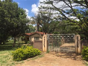 5.7 ha Farm in Rustenburg Central