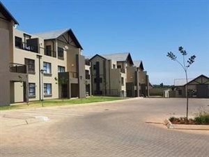 2 Bed Apartment in Ruimsig