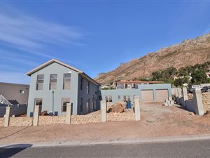 3 Bed House in Mountainside
