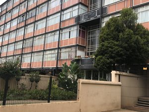 5 Bed Apartment in Muckleneuk