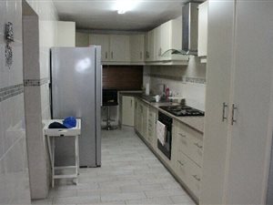 3 Bed House in Woodview