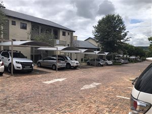 2 Bed Townhouse in Paulshof
