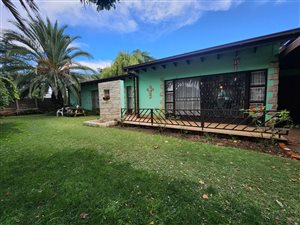 5 Bed House in Fichardtpark