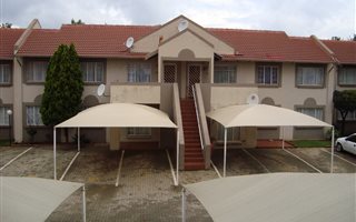 2 Bedroom Townhouse in Rewlatch