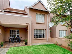 1 Bedroom Apartment in Radiokop