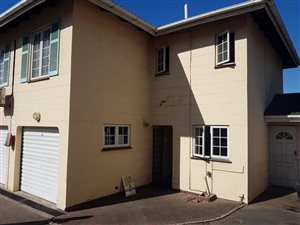 3 Bed Apartment in Montclair