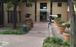 353 m² Office Space in Constantia Kloof