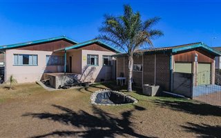 3 Bedroom House in Despatch
