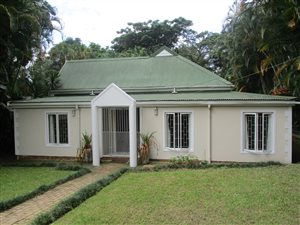 4 Bed House in Padfield Park