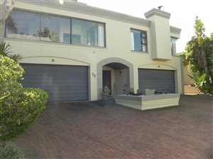 5 Bed House in Greenways Golf Estate