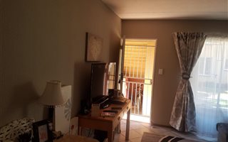 2 Bedroom Apartment in Lakefield