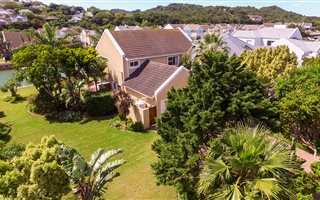 4 Bedroom House in Royal Alfred Marina