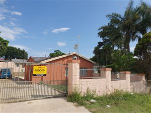 2 Bed Townhouse in Trenance Manor